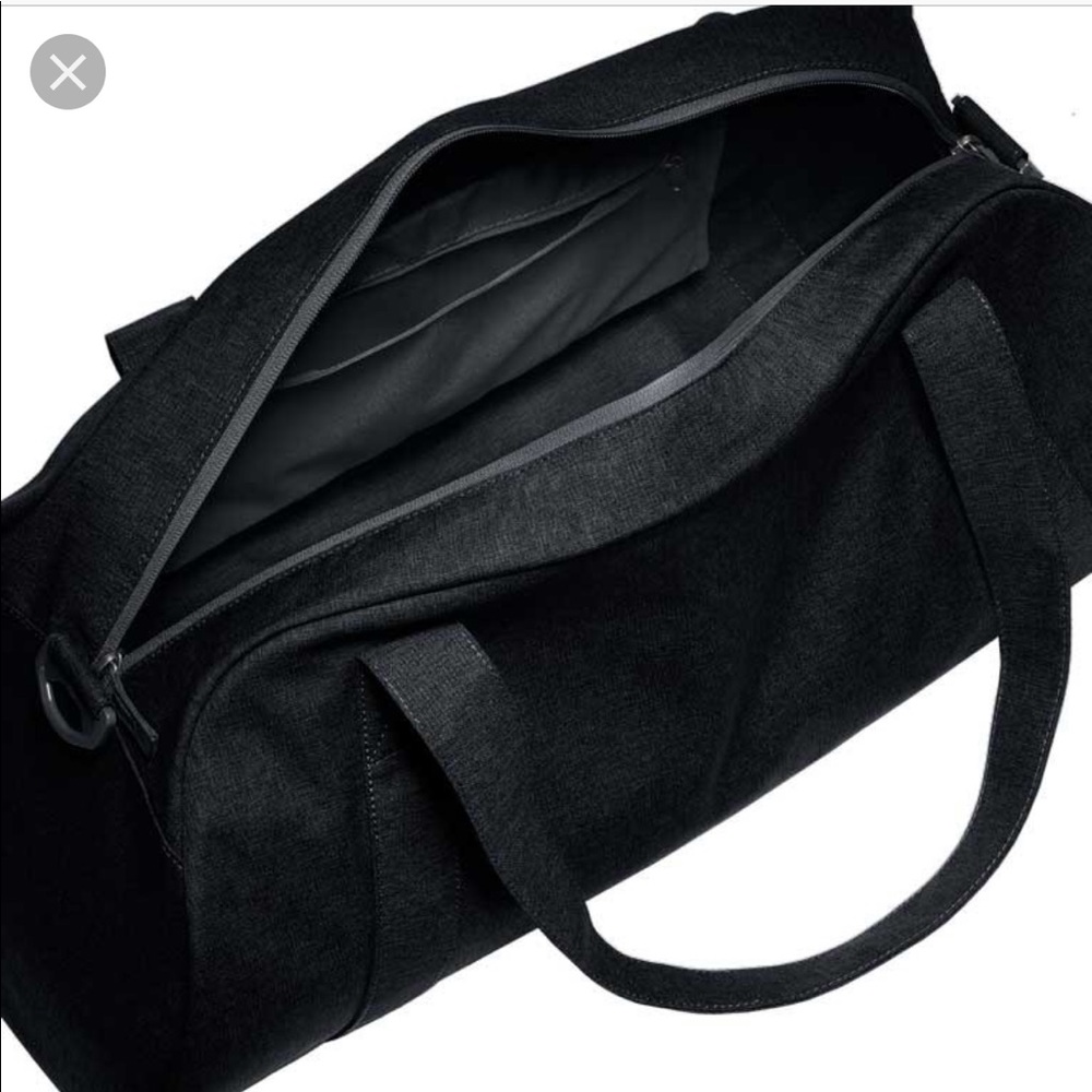 NWT Nike Gym Club Bag 1831 Black Unisex AUTHENIC - Picture 4 of 8